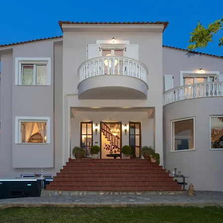 Mitsekou 프리노스