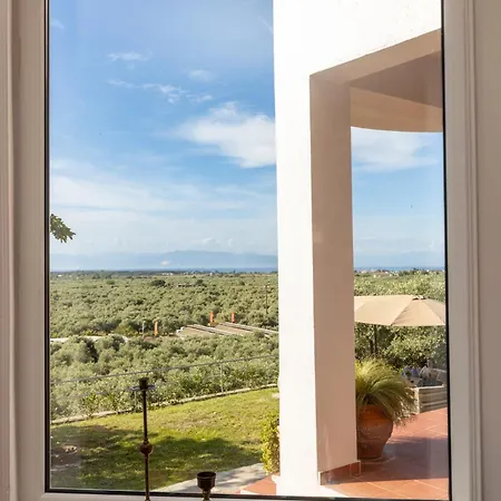 Mitsekou 빌라 프리노스